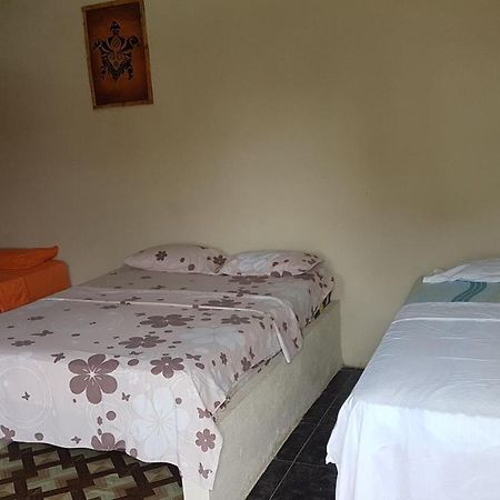 Montanita Garden Hostal エクステリア 写真