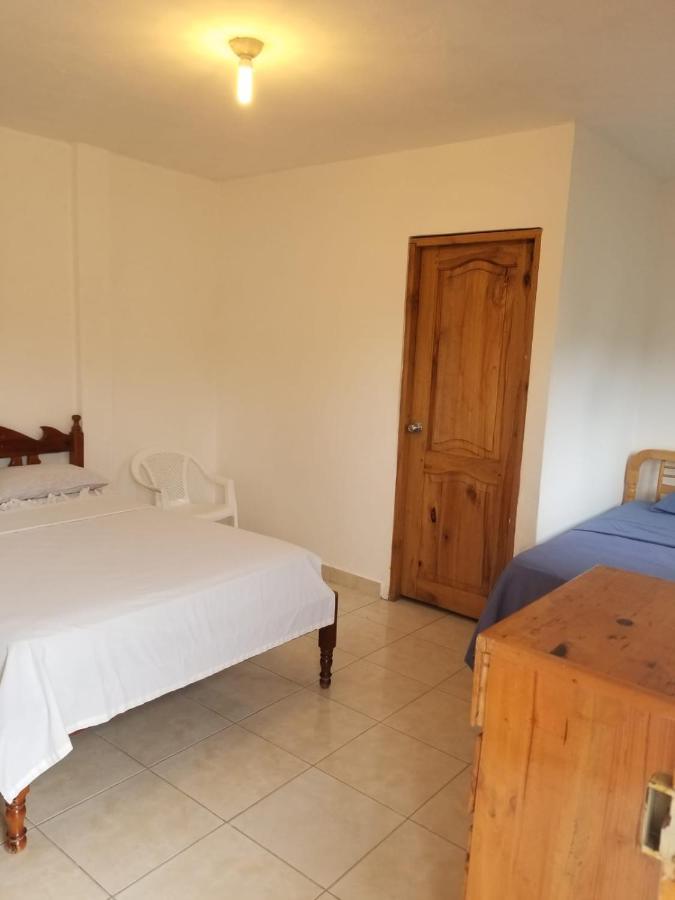 Montanita Garden Hostal エクステリア 写真