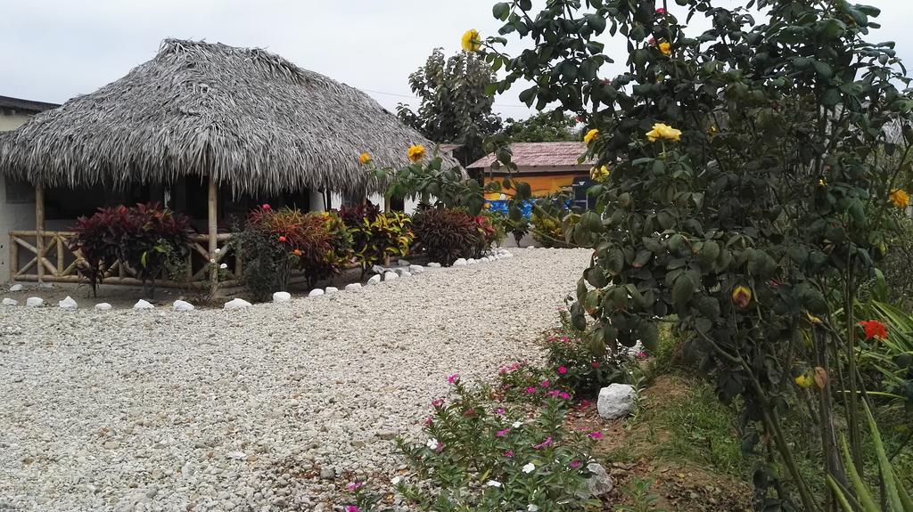 Montanita Garden Hostal エクステリア 写真