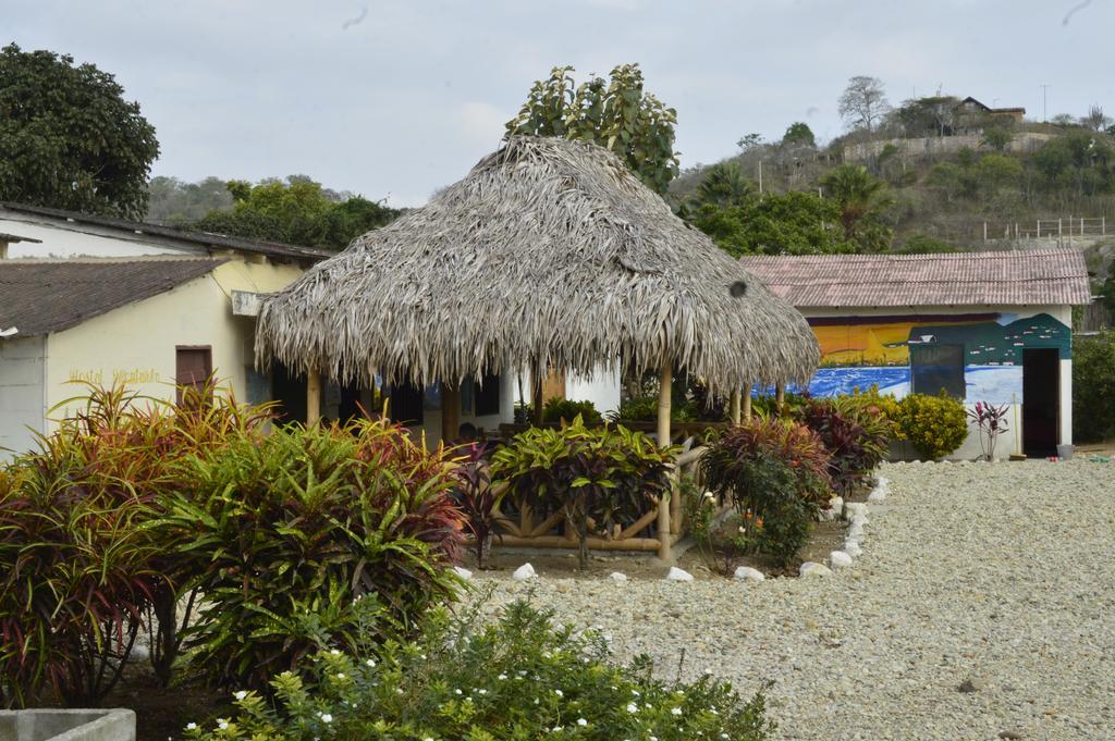 Montanita Garden Hostal エクステリア 写真